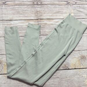 Debut one size NWT leggings